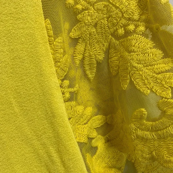 Yellow Lace Sleeve Women's Top - Picture 6 of 6